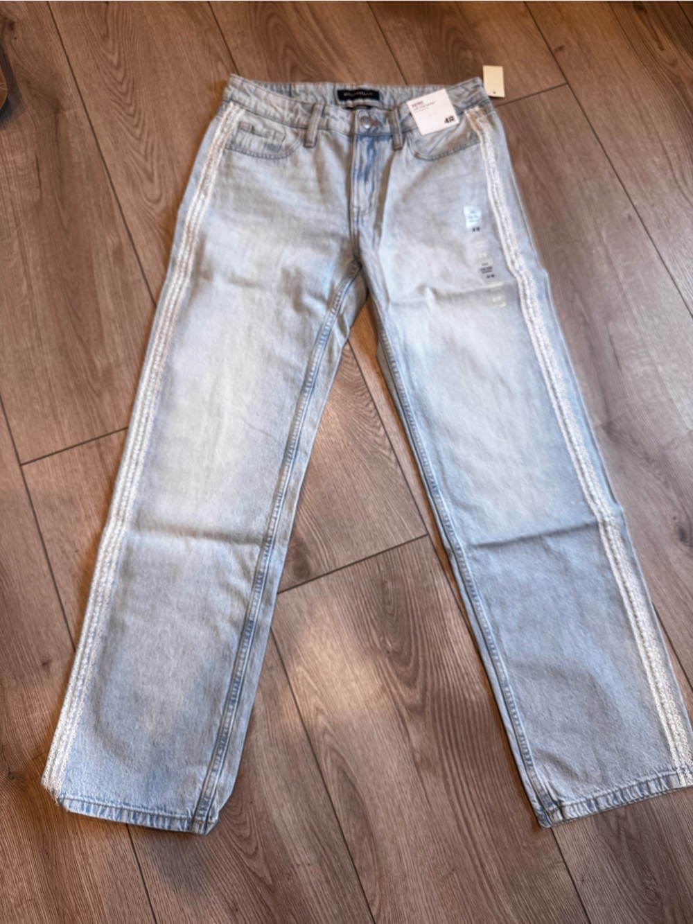 Light wash Aeropostale jeans size 4 NWT